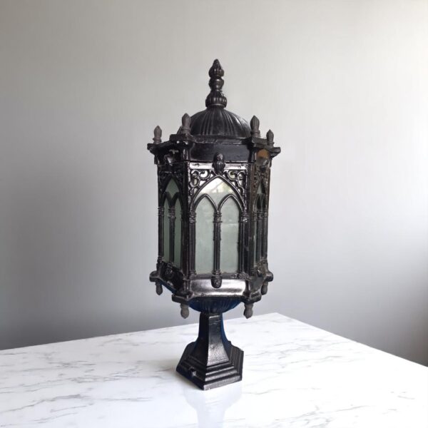 Gate Pillar Light 05