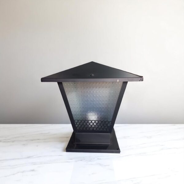 Gate Pillar Light 07